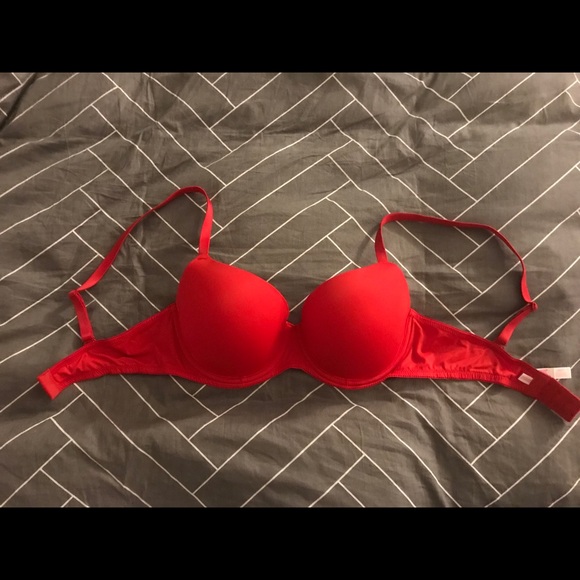 PINK Victoria's Secret Other - NWOT Victoria’s Secret PINK Red Bra